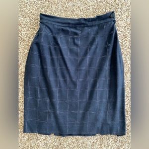 Ports silky Blue check Skirt with slits back size XS